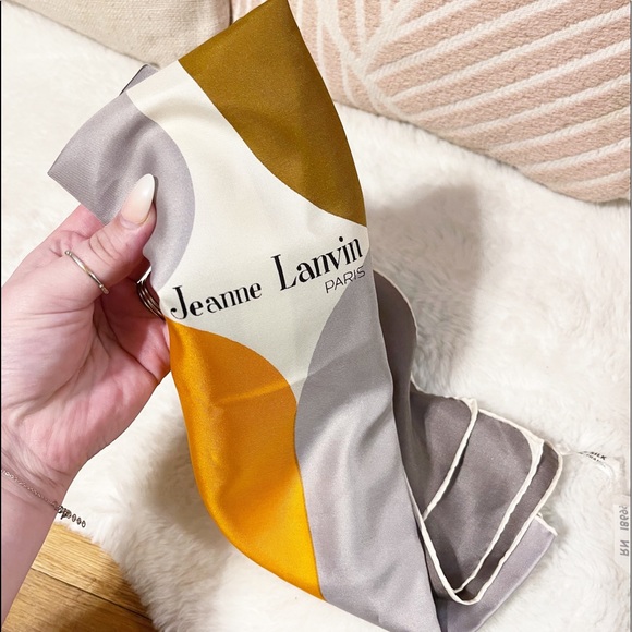 Authentic Lanvin Ultra Rare 1960’s Vintage Jeanne Lanvin Pure Silk Large Scarf - Picture 3 of 12